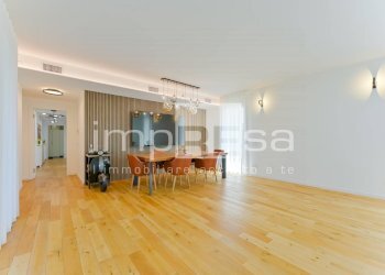 SOGGIONO PRANZO - Four-room apartment via Guglielmo Oberdan
 
31, Salzano - photo 4