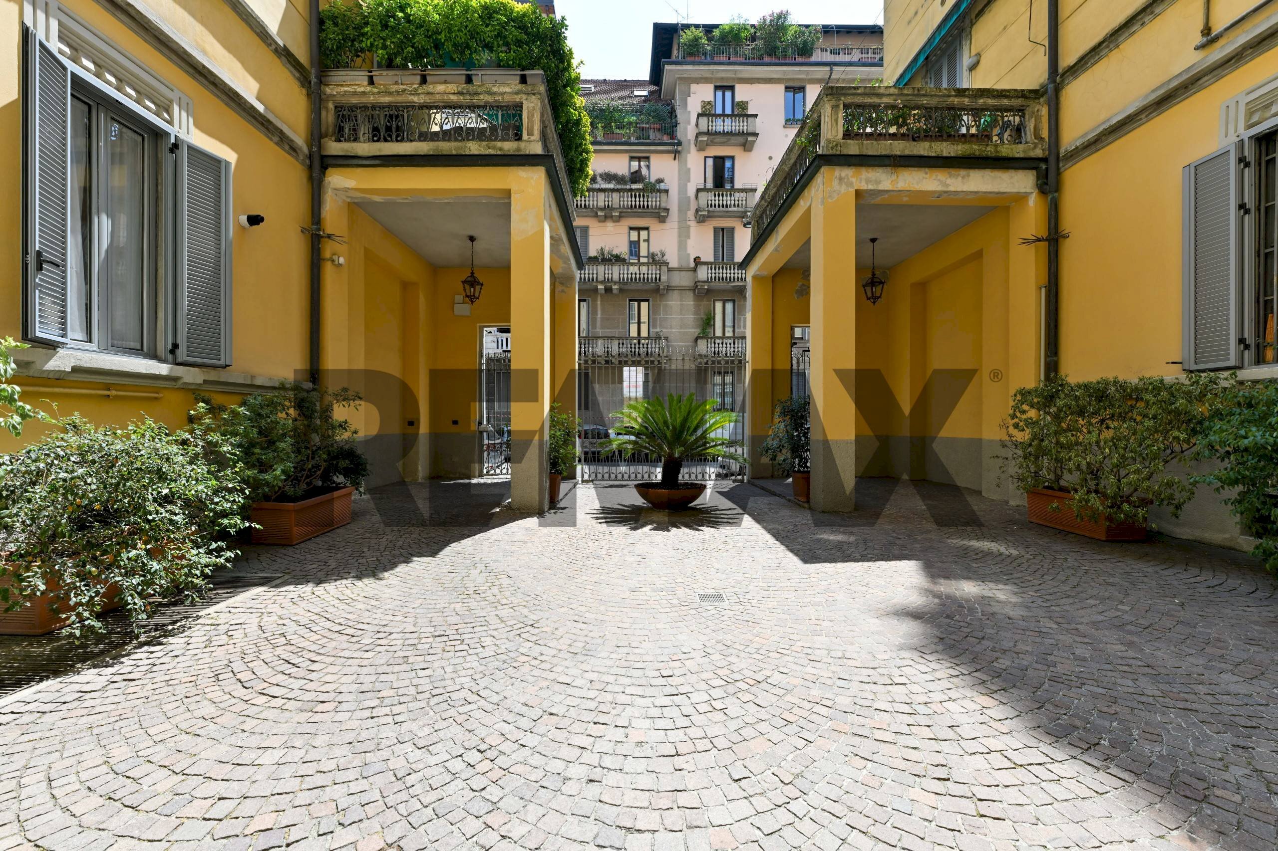 Casa all\'aperto - Negozio Via Carlo Goldoni
 
77, Milano - foto 1