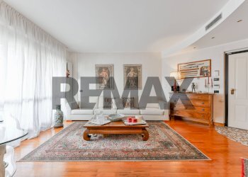 Soggiorno - Four-room apartment Bartolomeo Colleoni
 
21, Gallarate - photo 1