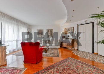 Soggiorno - Four-room apartment Bartolomeo Colleoni
 
21, Gallarate - photo 4