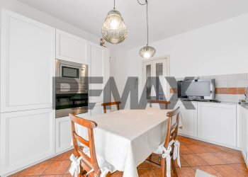 Cucina - Four-room apartment Bartolomeo Colleoni
 
21, Gallarate - photo 10