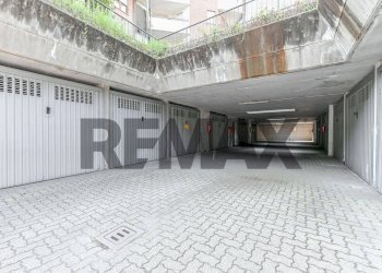 Parcheggio - Four-room apartment Bartolomeo Colleoni
 
21, Gallarate - photo 32