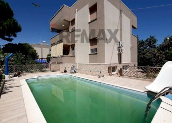 Piscina - Villa Via Pietro Calamandrei
8, Bari - photo 1