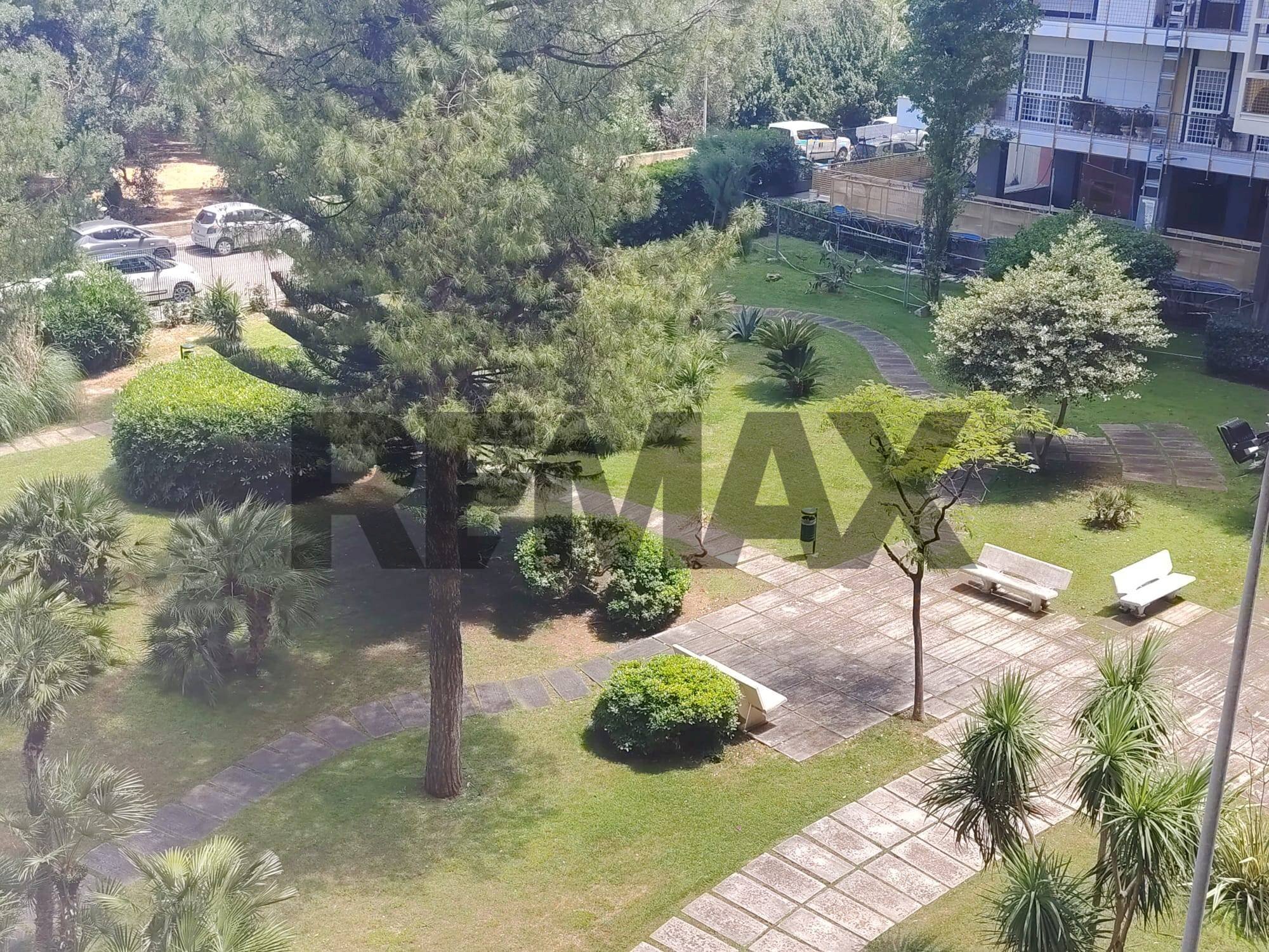 Giardino - Four-room apartment Via Cesare Diomede Fresa
 
8, Bari - photo 2