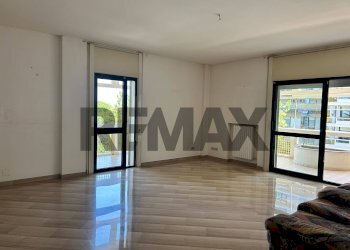 Stanza vuota - Four-room apartment Via Cesare Diomede Fresa
8, Bari - photo 15