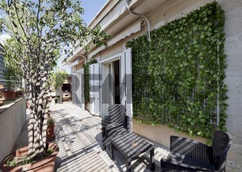 Terrazza - Four-room apartment Via Dante Alighieri
97, Bari - photo 9