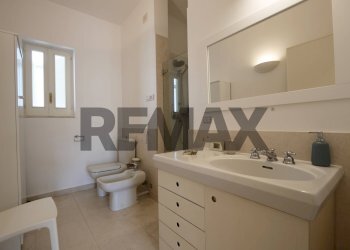 Bagno - Four-room apartment Via Dante Alighieri
97, Bari - photo 17