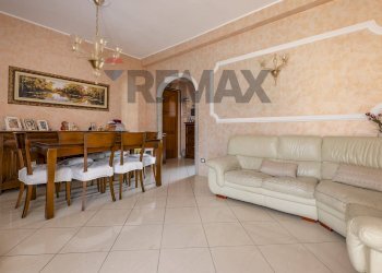 Sala da pranzo - Trilocale via Sorrisole
 
70, Varese - foto 6