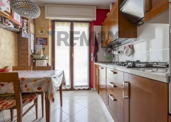 Cucina - Trilocale via Sorrisole
 
70, Varese - foto 8