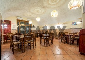 Sala da pranzo - Locale Commerciale Via Duca Della Verdura
 
115, Palermo - foto 2