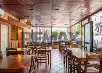 Sala da pranzo - Locale Commerciale Via Duca Della Verdura
 
115, Palermo - foto 15