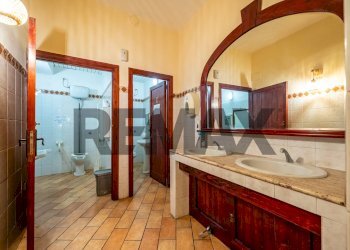 Bagno - Locale Commerciale Via Duca Della Verdura
 
115, Palermo - foto 28