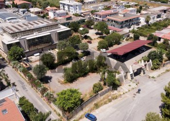 Edificio all\'aperto - Office Via Lanza di Scalea
1350, Palermo - photo 2