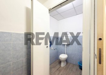 Bagno - Attività Commerciale Via Duca Della Verdura
45/47, Palermo - foto 9