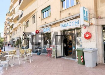 Edificio all\'aperto - Attività Commerciale Via Duca Della Verdura
45/47, Palermo - foto 12