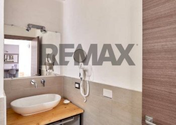 Bagno - Hotel Via Dell'università
 
20, Palermo - foto 21