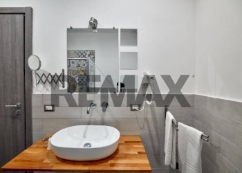 Bagno - Hotel Via Dell'università
 
20, Palermo - foto 22