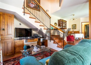 Soggiorno - Villa Via degli Astronauti
 
61/bis, Altofonte - foto 17