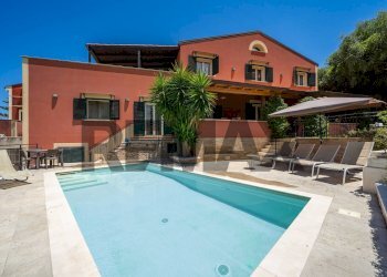 Piscina - Villa Via degli Astronauti
 
61/bis, Altofonte - foto 48