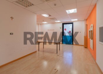 Stanza vuota - Ufficio Via Lanza di Scalea
1350, Palermo - foto 2