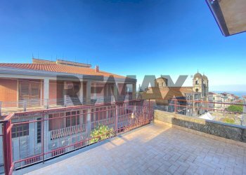 Terrazza - Casa indipendente Via Carso
 
9, Zafferana Etnea - foto 2