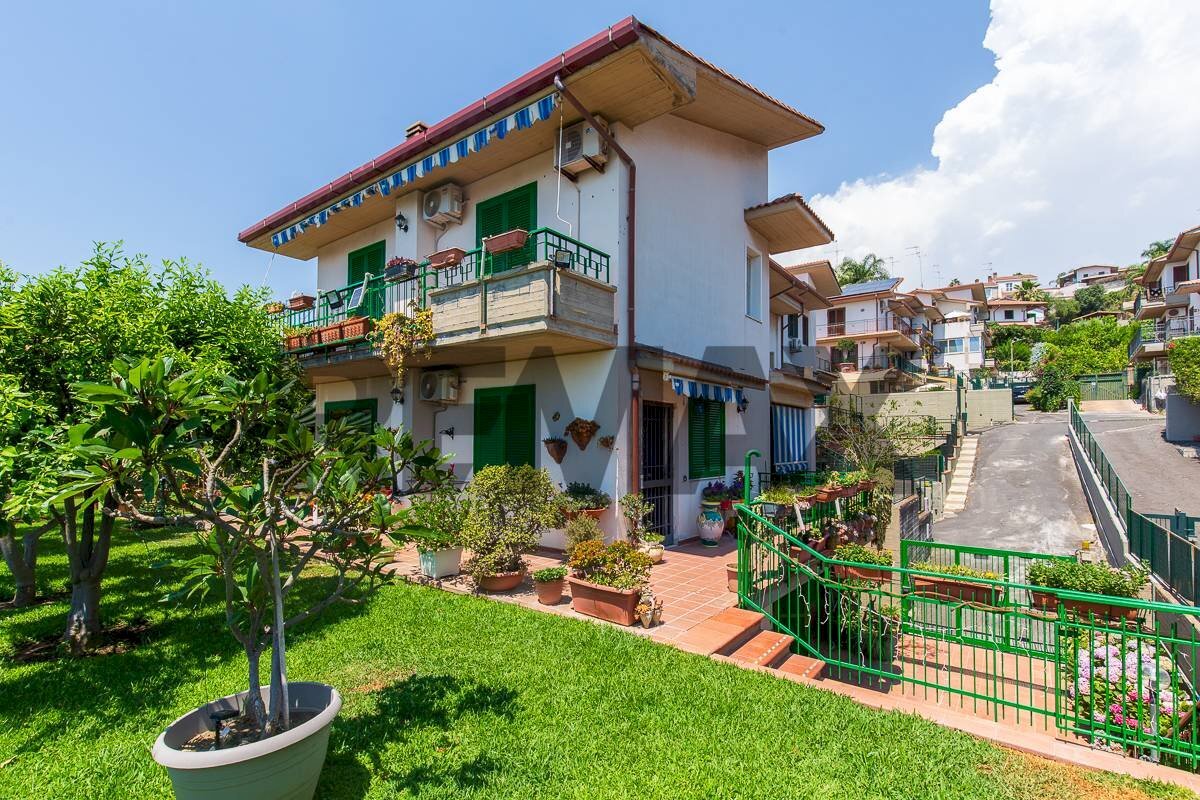 Casa all\'aperto - Terraced Villa Via Dei Ciclopi
36, Aci Catena - photo 2