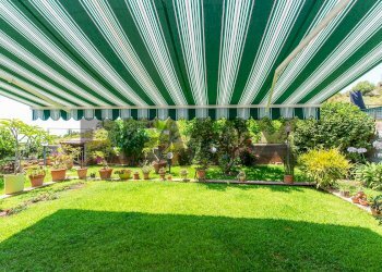 Giardino - Villa a Schiera Via Dei Ciclopi
 
36, Aci Catena - foto 21