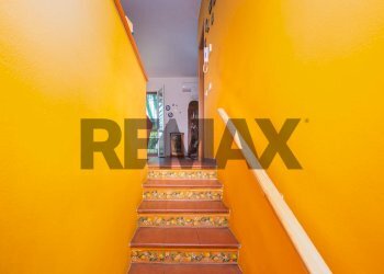Scale - Villa a Schiera Via Dei Ciclopi
 
36, Aci Catena - foto 38