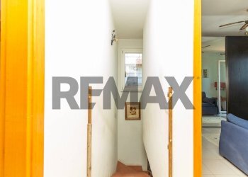 Hall / corridoio - Villa a Schiera Via Dei Ciclopi
 
36, Aci Catena - foto 45
