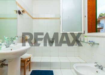 Bagno - Villa a Schiera Via Dei Ciclopi
 
36, Aci Catena - foto 46