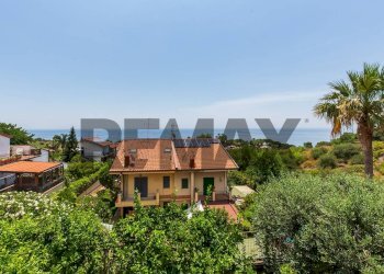 Casa all\'aperto - Villa a Schiera Via Dei Ciclopi
 
36, Aci Catena - foto 60