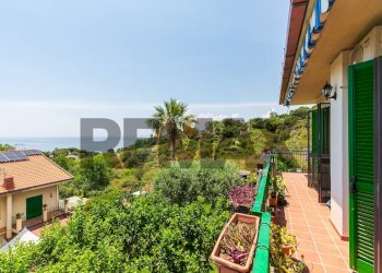 Giardino - Villa a Schiera Via Dei Ciclopi
 
36, Aci Catena - foto 61