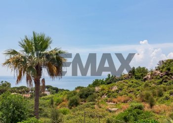 Vista dell\'acqua - Villa a Schiera Via Dei Ciclopi
 
36, Aci Catena - foto 62