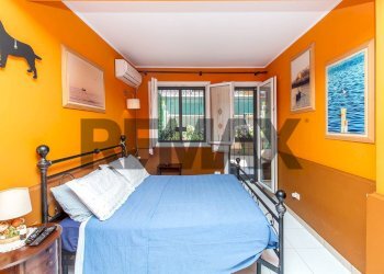 Camera / camera da letto - Villa a Schiera Via Dei Ciclopi
 
36, Aci Catena - foto 68