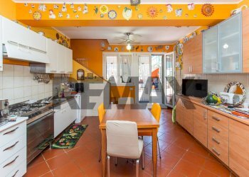 Cucina - Villa a Schiera Via Dei Ciclopi
 
36, Aci Catena - foto 73