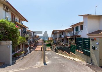 Casa all\'aperto - Villa a Schiera Via Dei Ciclopi
 
36, Aci Catena - foto 81