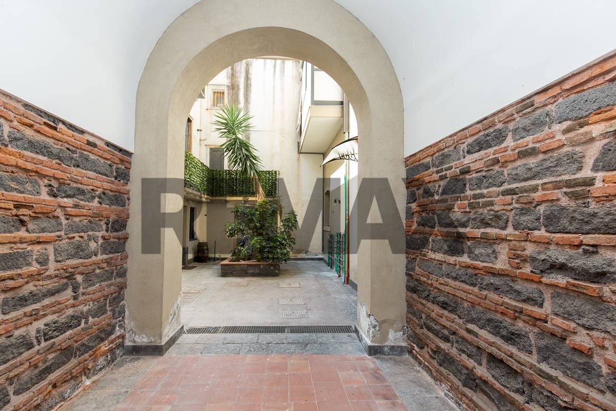 Ricezione / Lobby - Bilocale Via Santa Maria Della Catena
51, Catania - foto 3