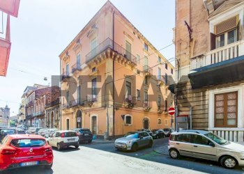 Edificio all\'aperto - Bilocale Via Santa Maria Della Catena
 
51, Catania - foto 6