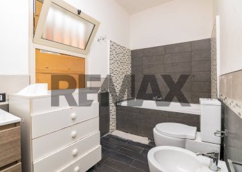 Bagno - Quadrilocale Via Mariano Panebianco
 
25, Acireale - foto 4