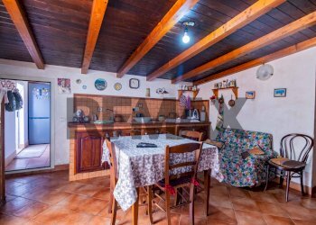 Sala da pranzo - Quadrilocale Via Mariano Panebianco
 
25, Acireale - foto 37