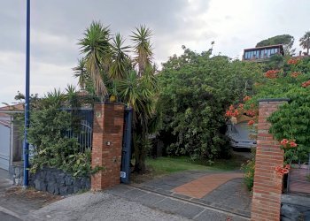 Giardino - Office Via Alcide de Gasperi
16, Pedara - photo 1