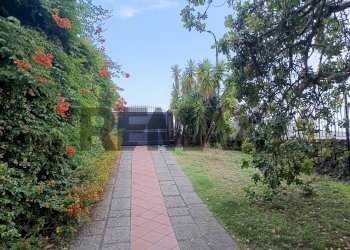 Giardino - Office Via Alcide de Gasperi
16, Pedara - photo 3