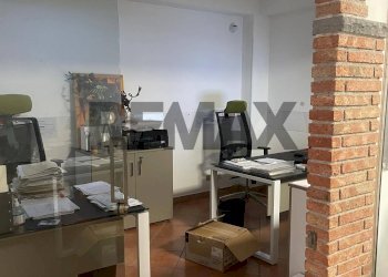 Ufficio - Office Via Alcide de Gasperi
16, Pedara - photo 6