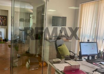 Ufficio - Office Via Alcide de Gasperi
16, Pedara - photo 7
