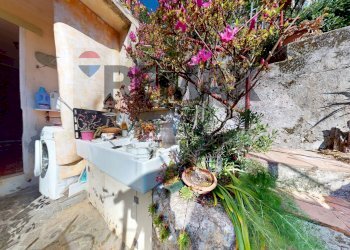 Giardino - Casa indipendente Via Redolo, Loc. Torcigliano
 
9, Camaiore - foto 10