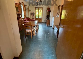 Sala da pranzo - Quadrilocale Via Campania
 
27, Empoli - foto 1