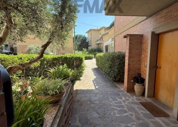 Terrazza - Quadrilocale Via Campania
 
27, Empoli - foto 9
