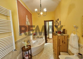 Bagno - Independent house Via della Sanginella
 
24, Salerno - photo 10