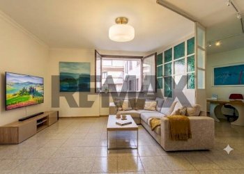Soggiorno - Three-room apartment VIA TERRAGGIO MOLGORA
 
9, Vimercate - photo 2