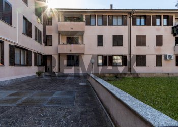 Edificio all\'aperto - Three-room apartment VIA TERRAGGIO MOLGORA
 
9, Vimercate - photo 19